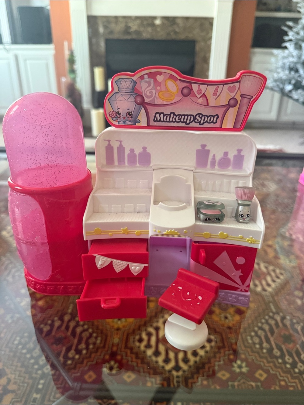 Shopkins Makeup Spot Playset - Pink & White Mini Vanity